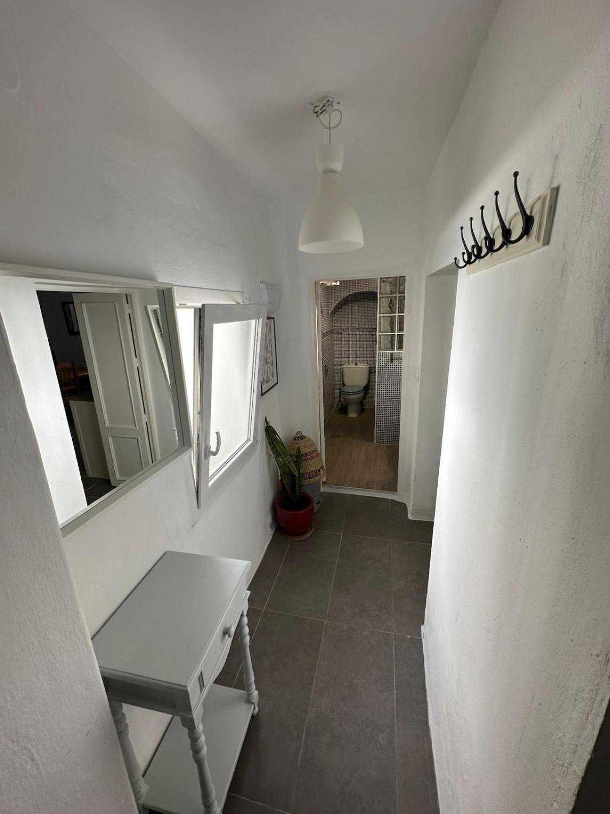 Apartment In Old Town With Roof Terrace And Fibre, Тарифа Экстерьер фото
